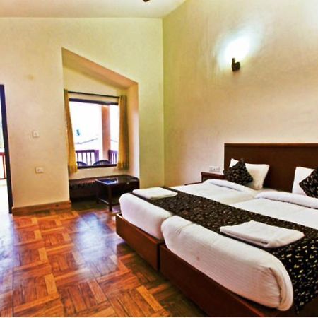 Corbett Rattan Hotel Garjia Esterno foto